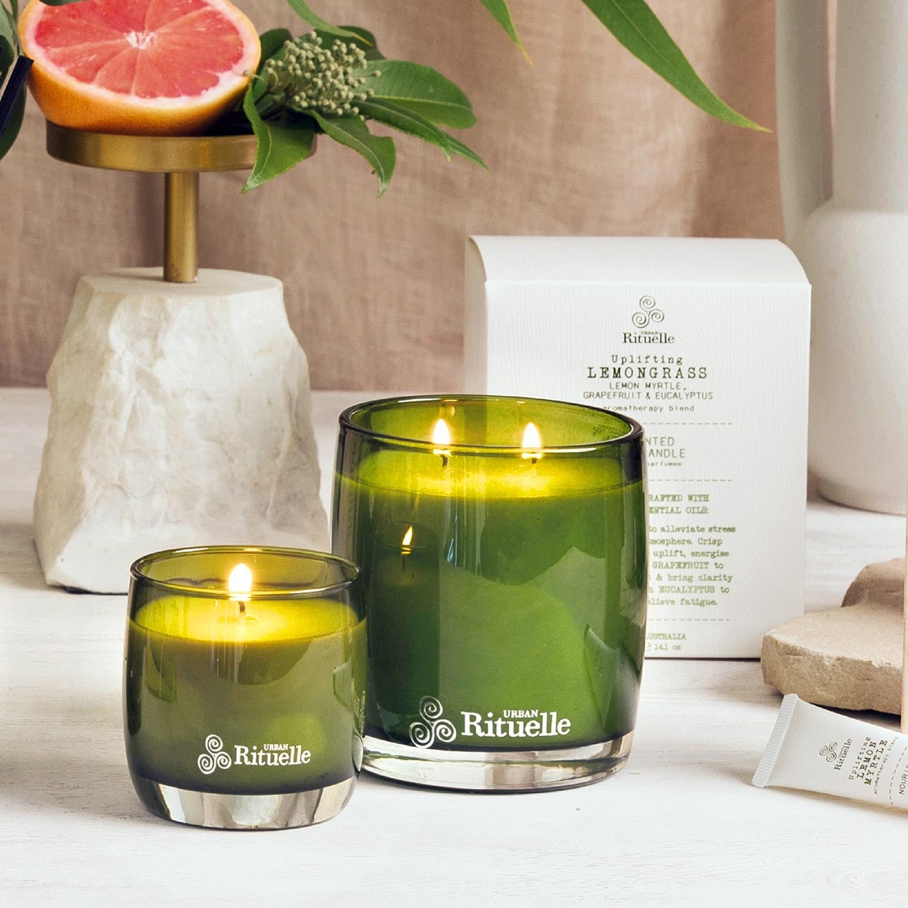 Urban Rituelle Flourish Organics Scented Soy Candle Lemongrass Lemon Myrtle Grapefruit & Eucalyptus 400gm